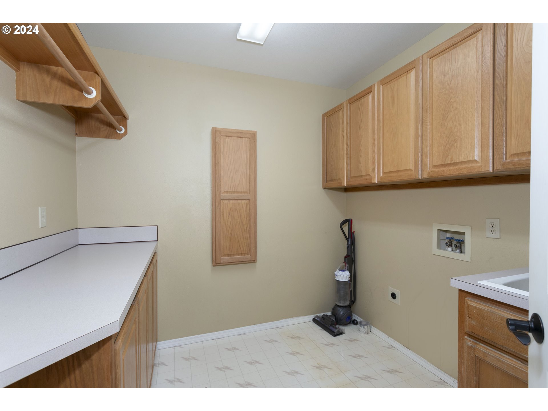 8094 Southwest Viola Street Portland, OR 97224 - Photo 45 of 46 Gallery Image 45