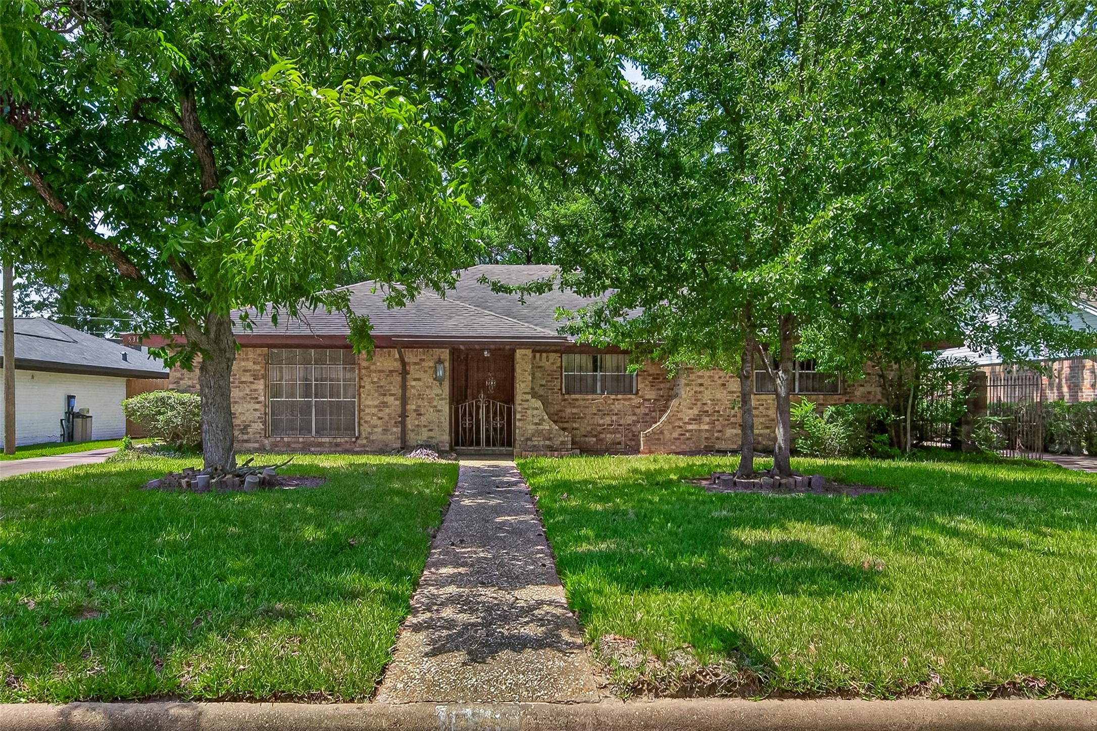 5311 Alba Road Houston, TX 77091 - Photo 1 of 27 This home has been loved by it's original owner and is ready for your family to call it home.