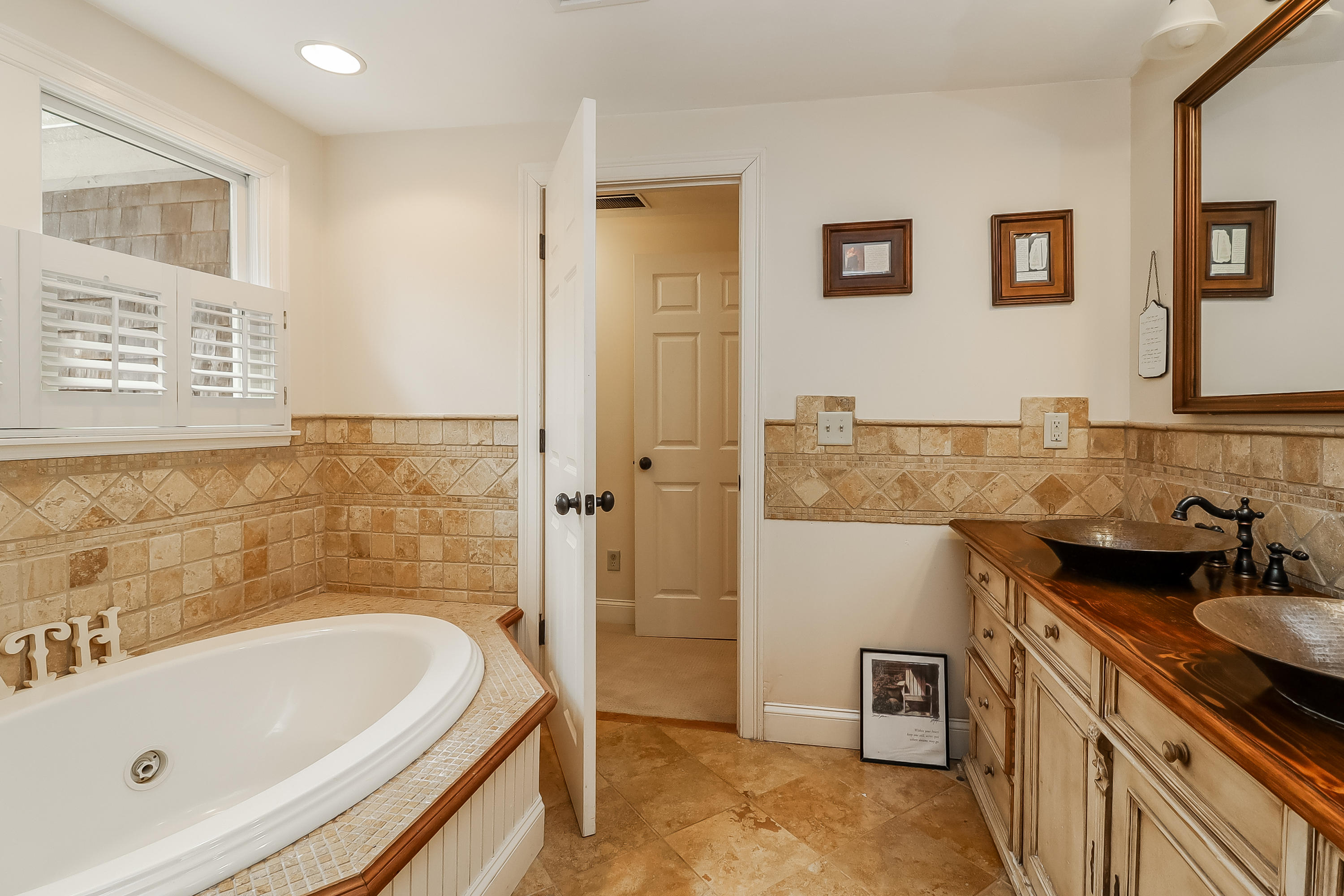 40 Captain Samadrus Road Cotuit, MA 02635 - Photo 15 of 22 Master Bathroom-6890859