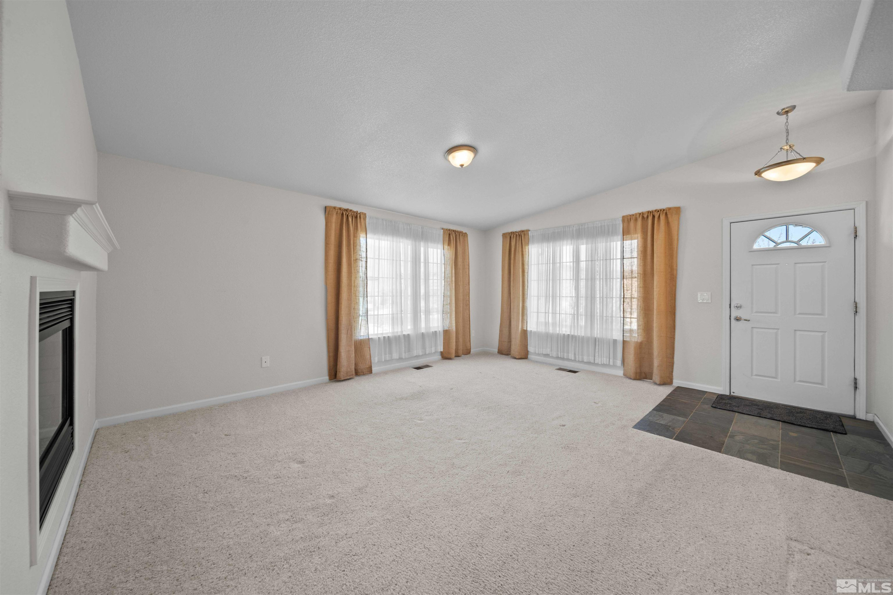 18305 Quarry Court Reno, NV 89508 - Photo 6 of 39 Photo 6