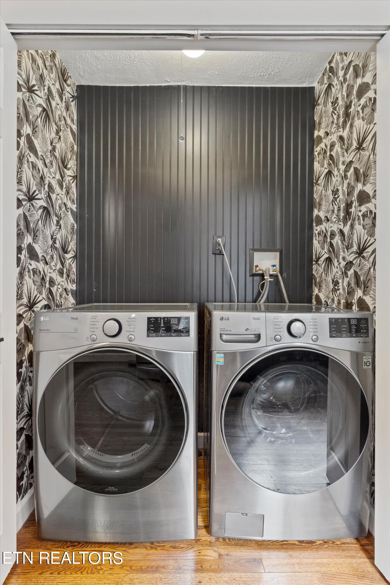 4310 Hayes Road Knoxville, TN 37912 - Photo 15 of 23 Laundry