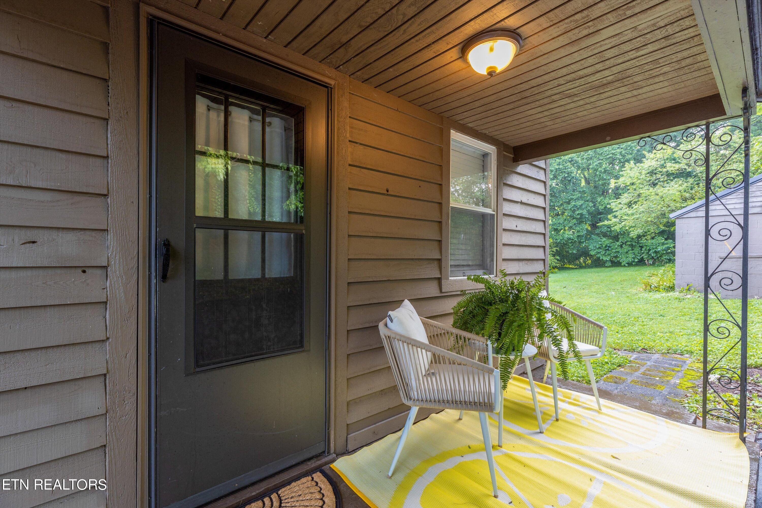 4310 Hayes Road Knoxville, TN 37912 - Photo 8 of 23 Exterior