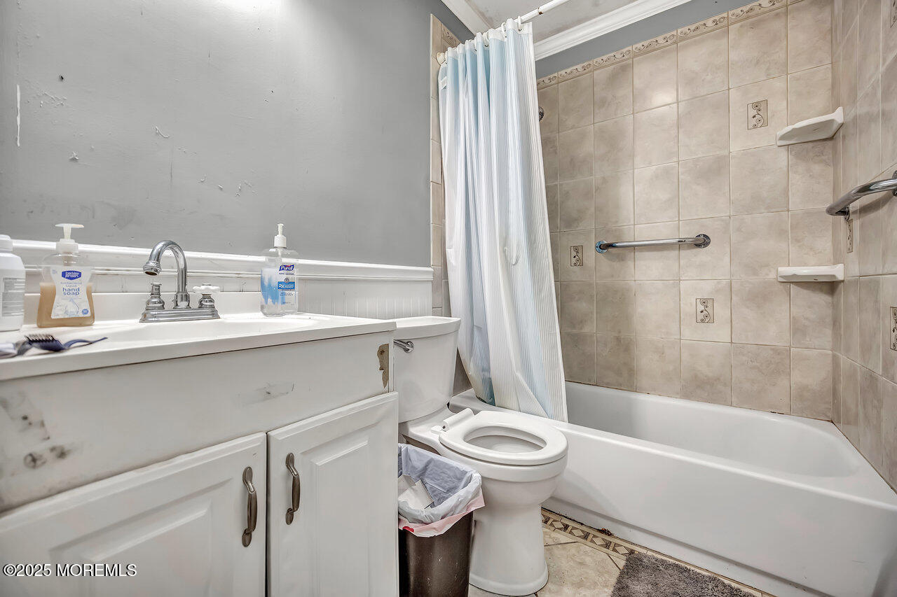 577 Lloyd Road Toms River, NJ 08753 - Photo 14 of 24 019_dsc5712_787