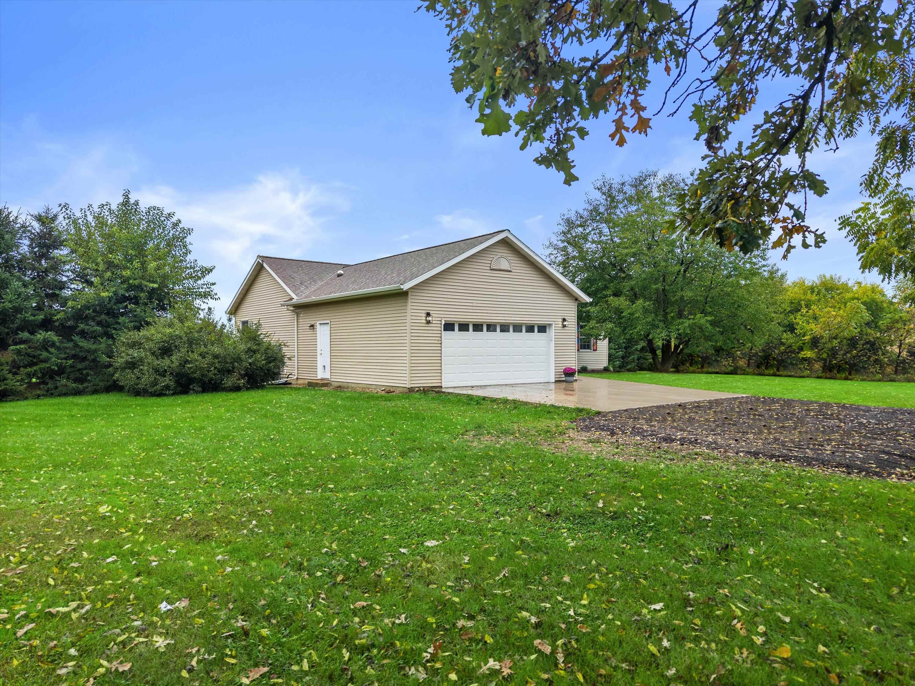 W1737 Purintun Road Albany, WI 53502 - Photo 2 of 50 Gallery Image 2