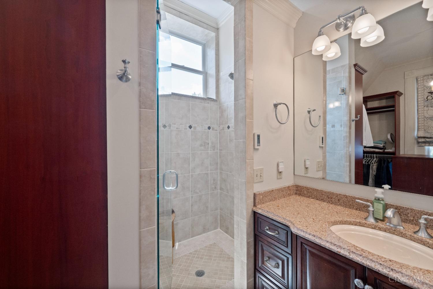 1839 Madison Road Cincinnati, OH 45206 - Photo 18 of 39 Gallery Image 18