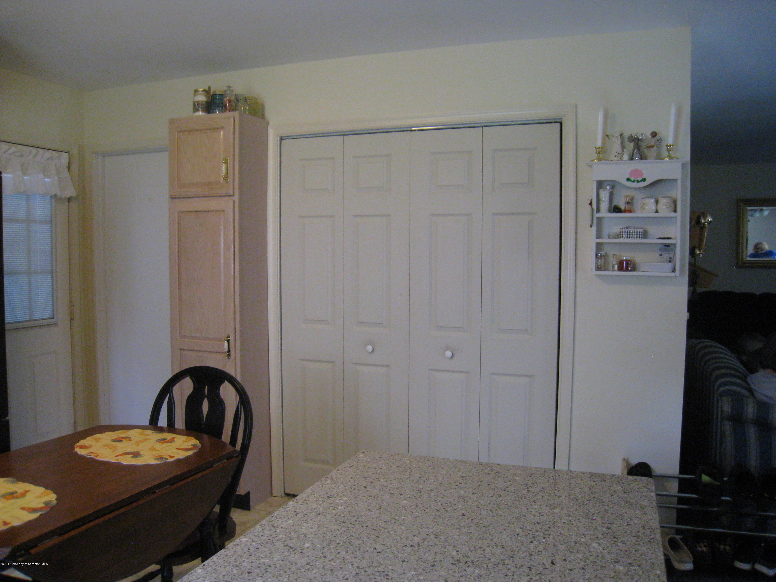 307 Maggies Road Clarks Summit, PA 18411 - Photo 17 of 45 Gallery Image 17