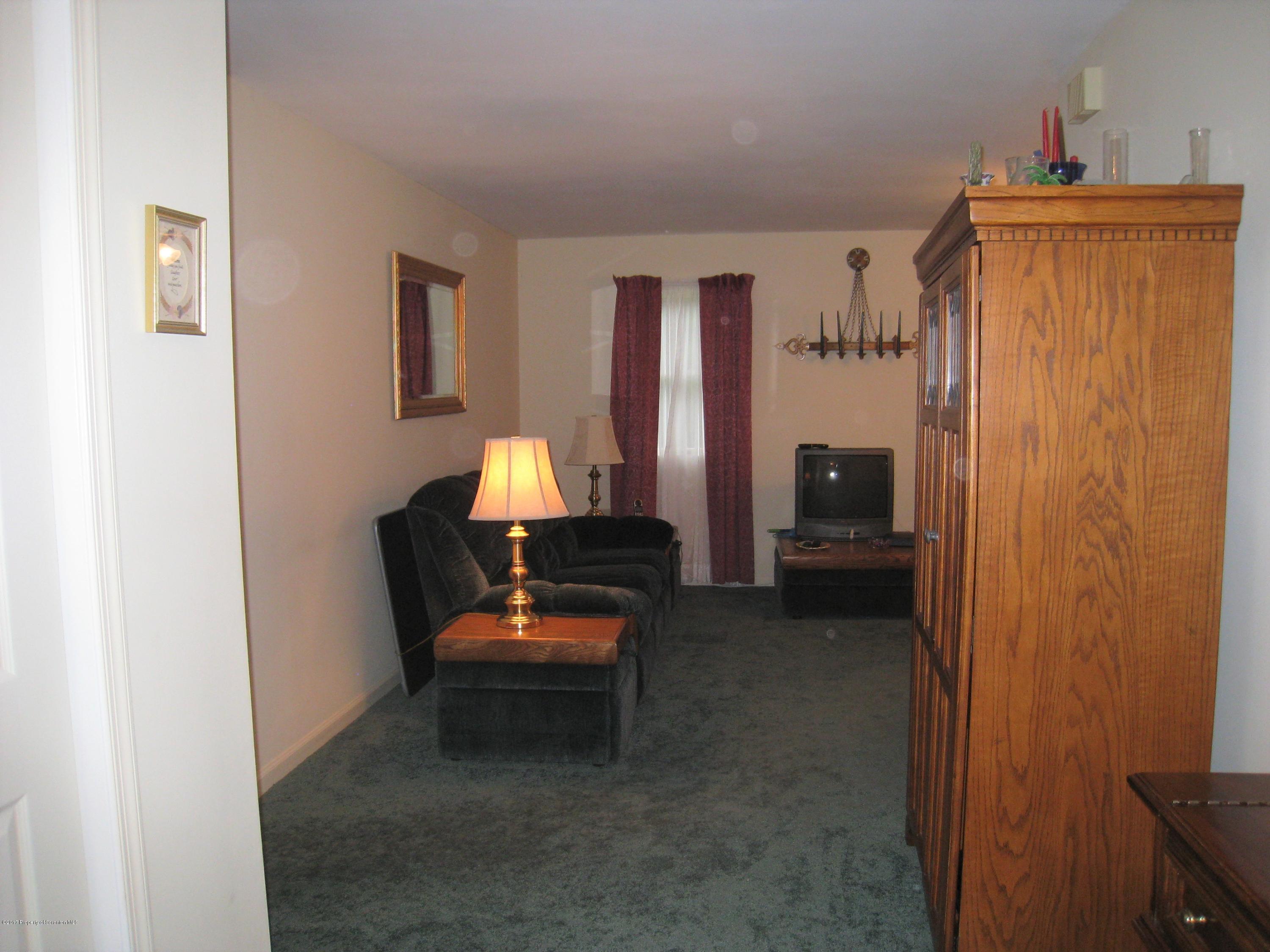307 Maggies Road Clarks Summit, PA 18411 - Photo 7 of 45 Gallery Image 7