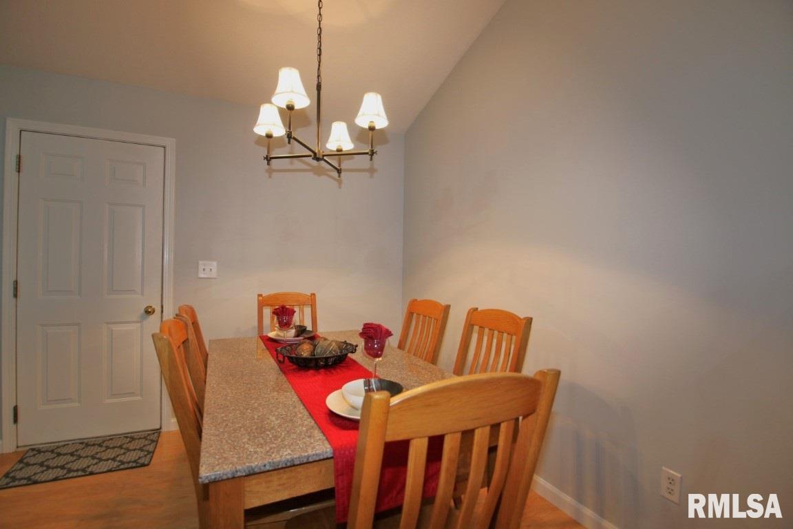 1910 Fieldstone Washington, IL 61571 - Photo 12 of 32 Gallery Image 12