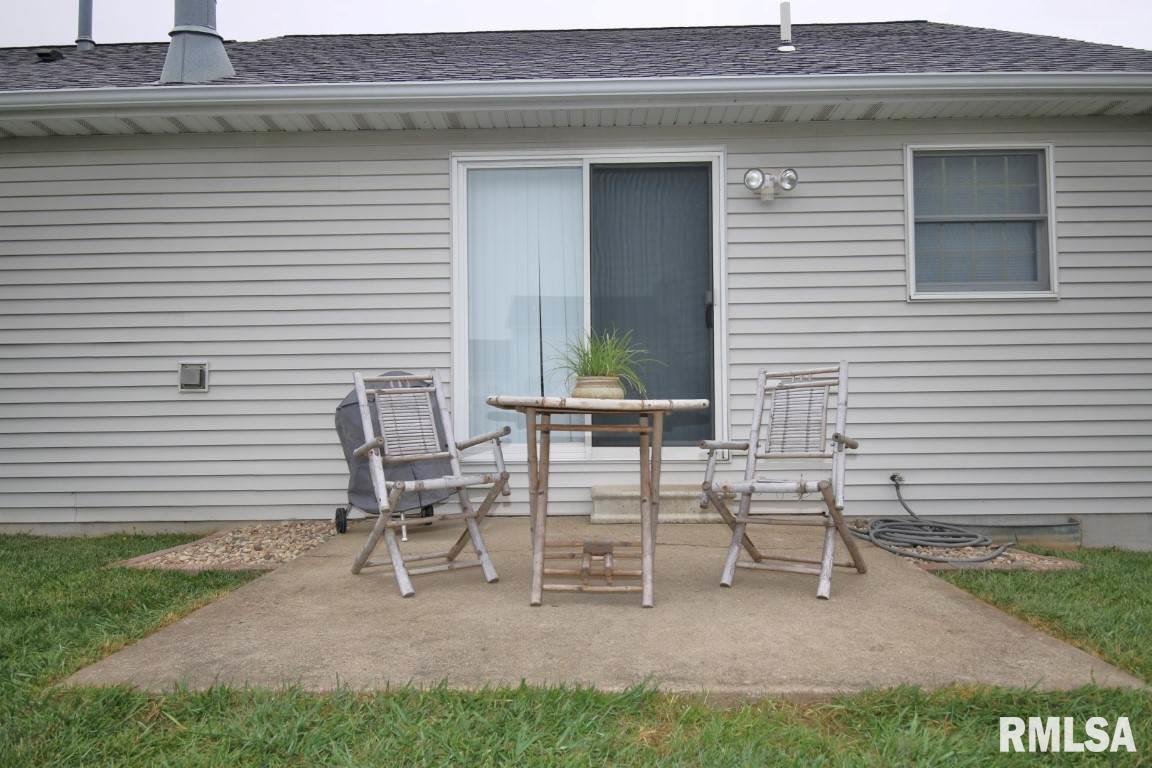 1910 Fieldstone Washington, IL 61571 - Photo 28 of 32 Gallery Image 28