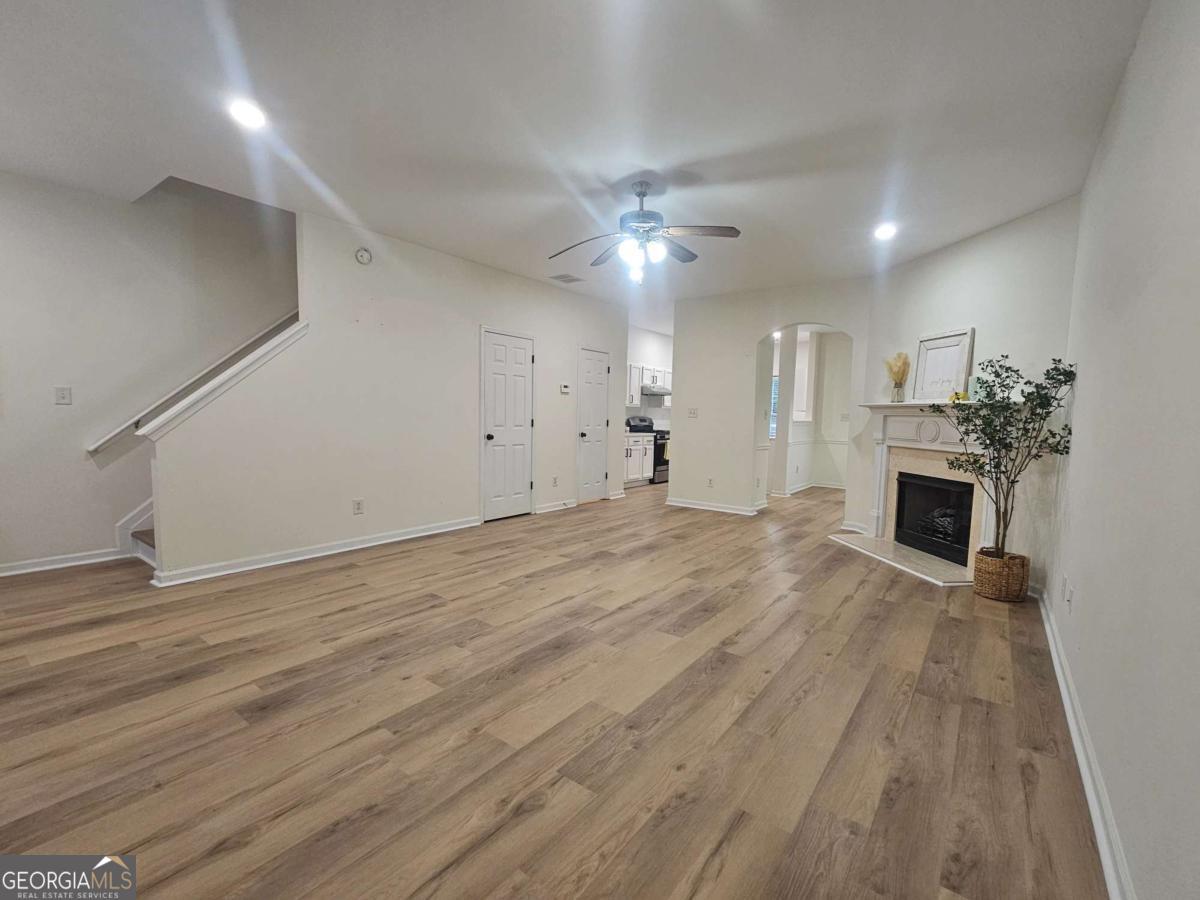 619 Kenridge Way Suwanee, GA 30024 - Photo 4 of 28