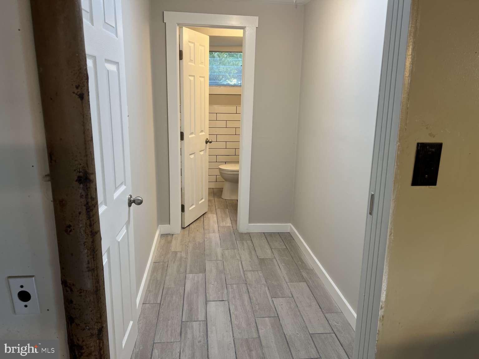 41 Fremont Road Newark, DE 19711 - Photo 19 of 25 wooden floor in a gallery