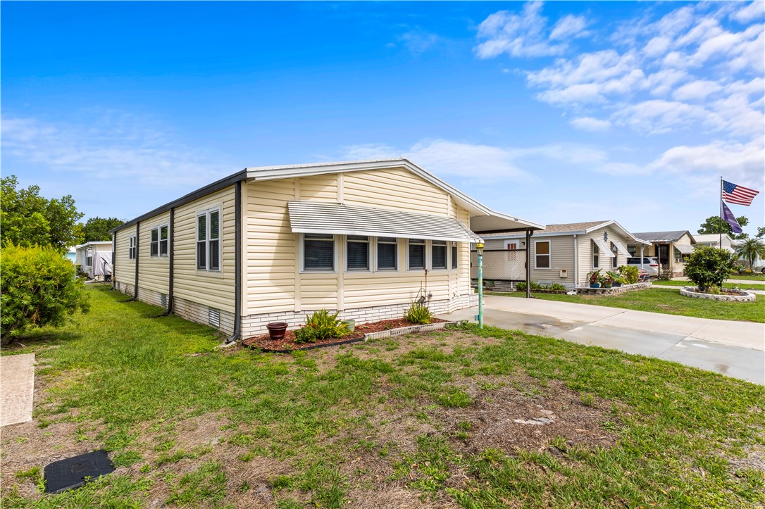 624 Wedelia Drive Sebastian, FL 32976 - Photo 4 of 35