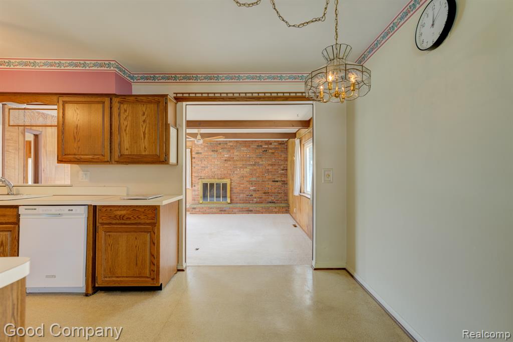 1815 Massoit Road Royal Oak, MI 48073 - Photo 11 of 60 Gallery Image 11