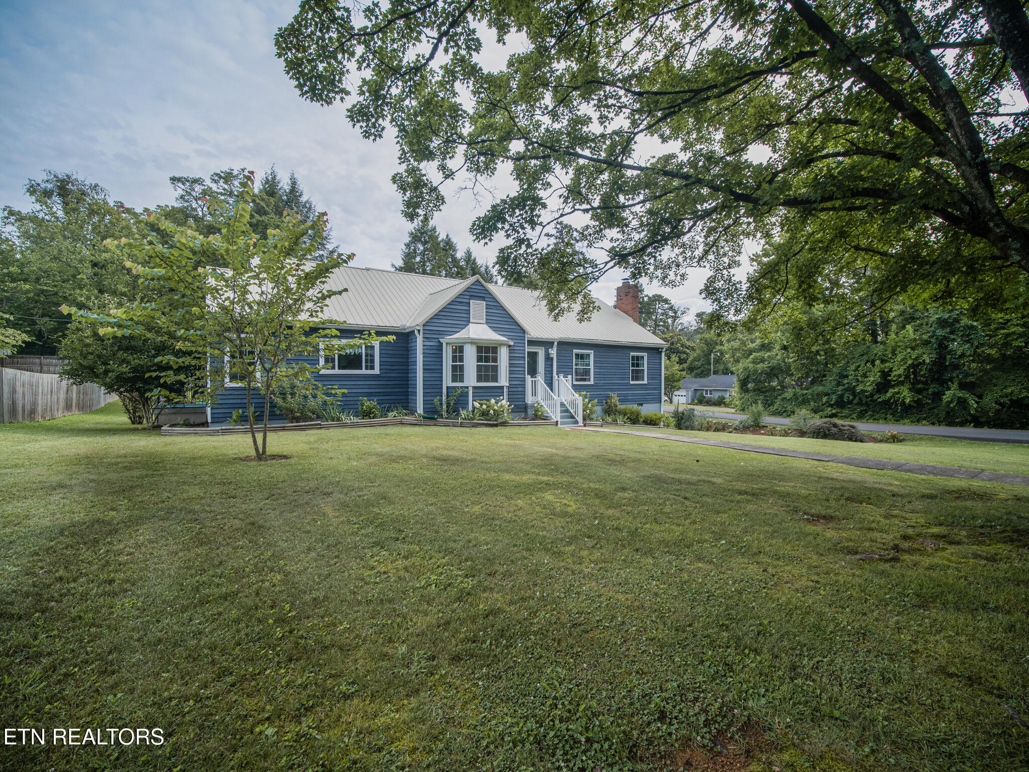 109 Bona Road Knoxville, TN 37914 - Photo 3 of 38 JeremeyPitts-3