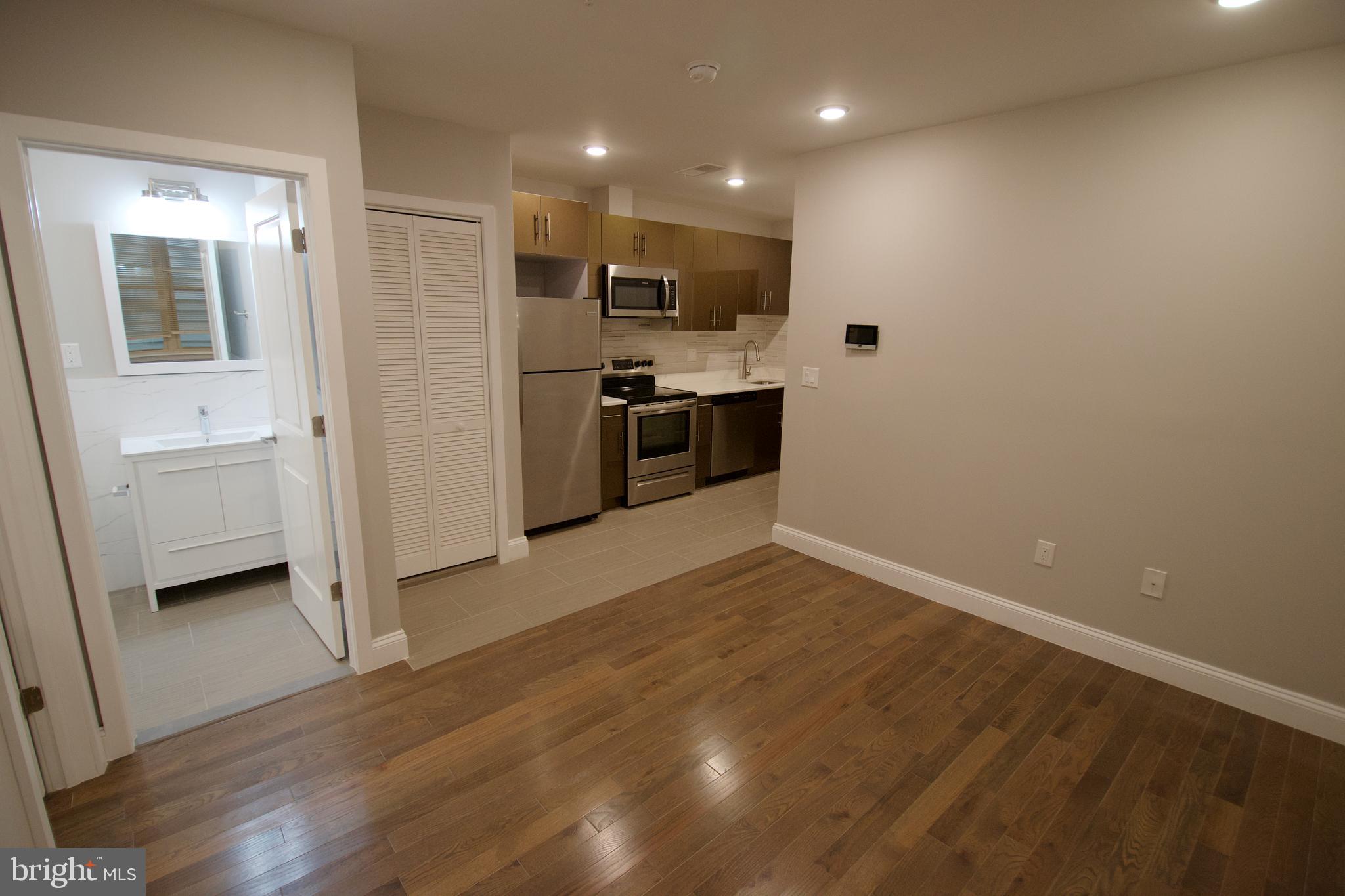 1422 Callowhill Street, Unit U305 Philadelphia, PA 19130 - Photo 2 of 16