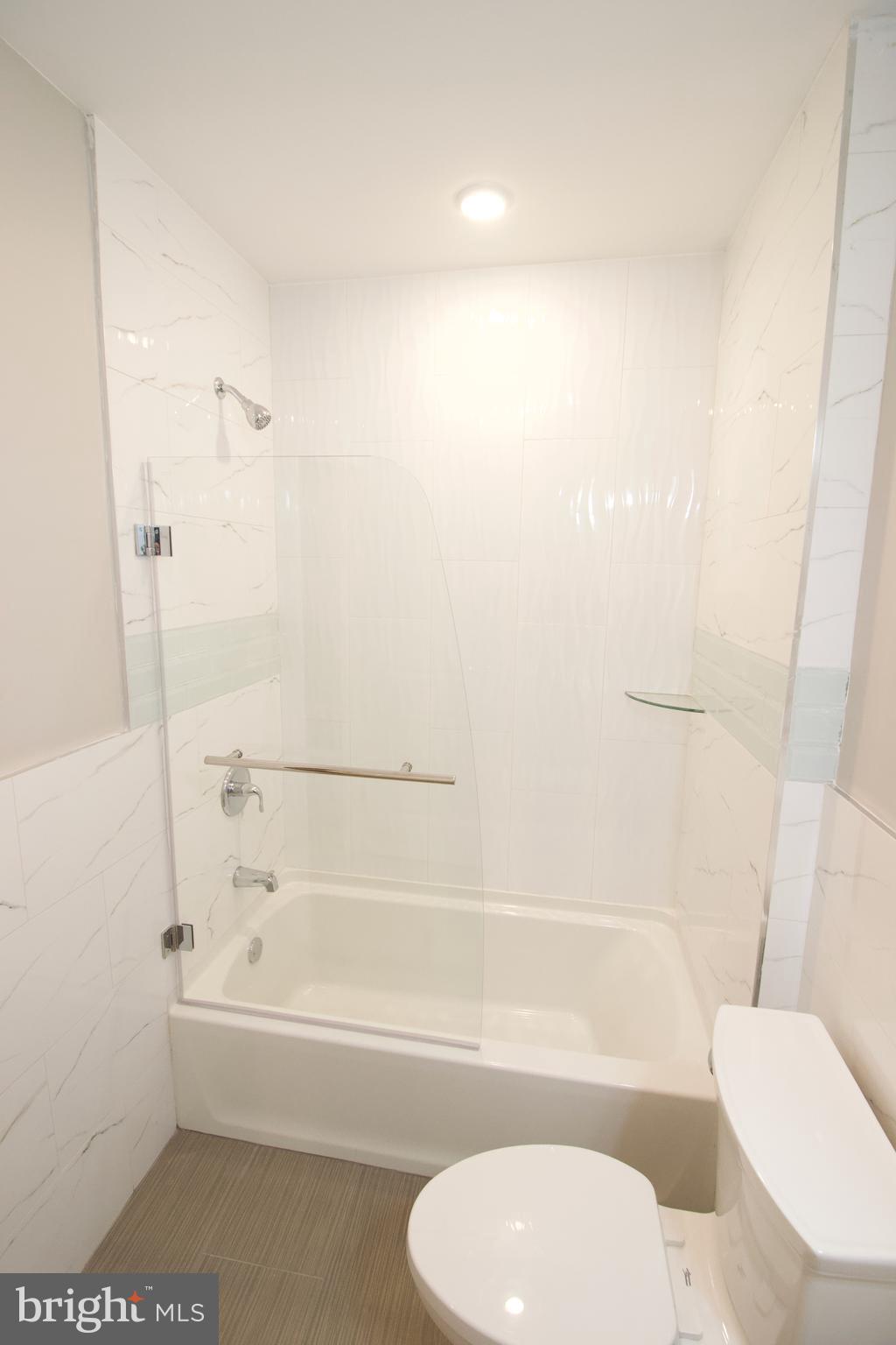 1422 Callowhill Street, Unit U305 Philadelphia, PA 19130 - Photo 8 of 16