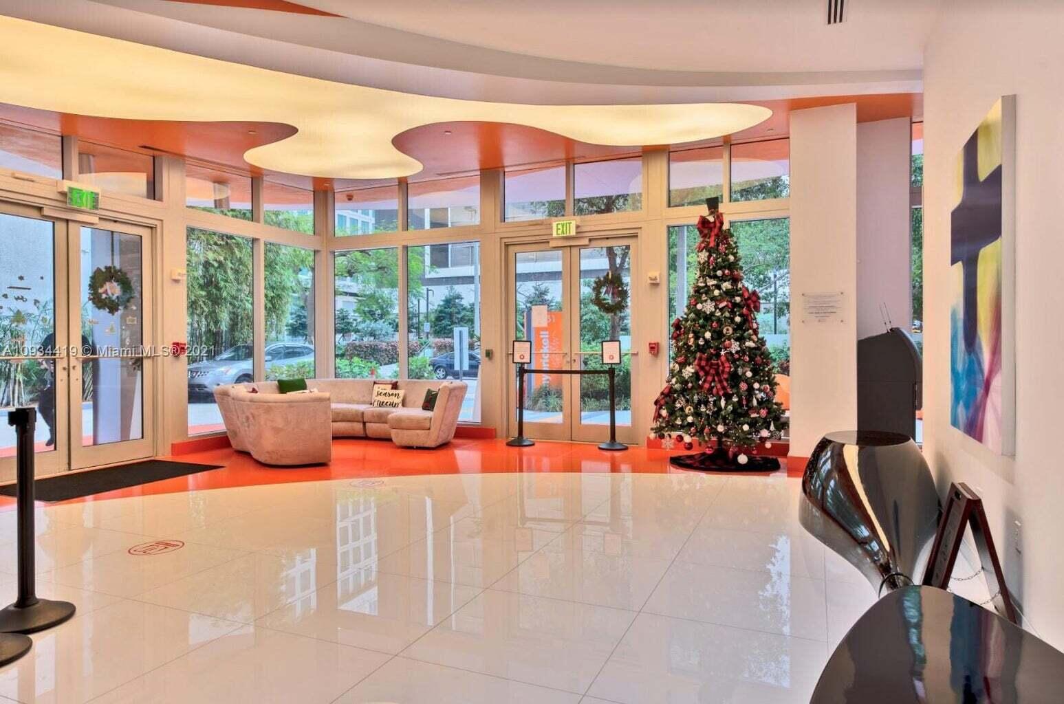 31 Southeast 6th Street, Unit 602 Miami, FL 33131 - Photo 33 of 39 a outdoor space with seating area