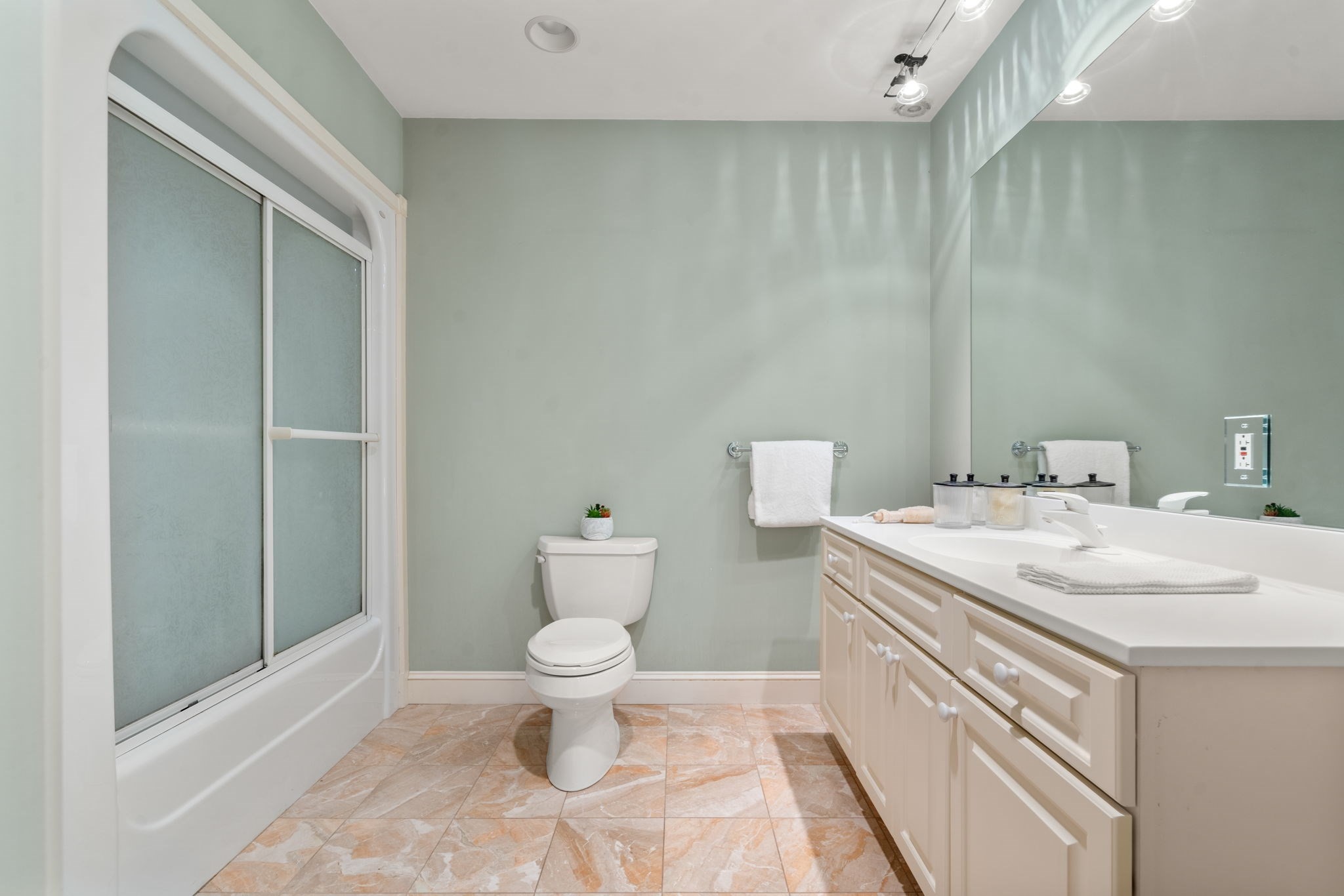 24 Davis Road Carlisle, MA 01741 - Photo 31 of 33 Gallery Image 31