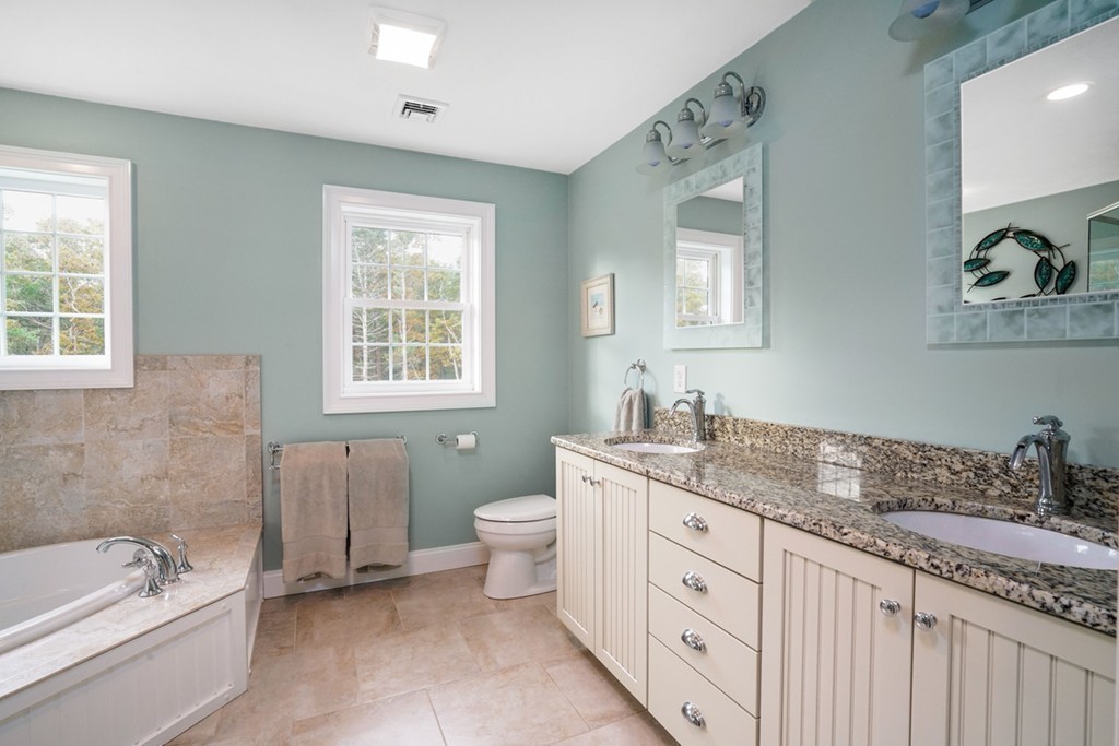 46 Strawberry Farm Road Marshfield, MA 02050 - Photo 16 of 30