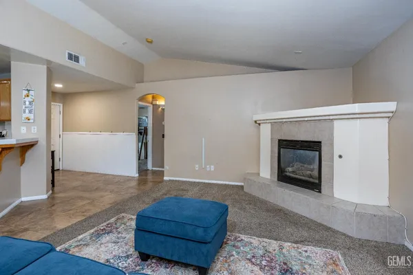 $384,900 | Undisclosed Address, Bakersfield, CA 93312