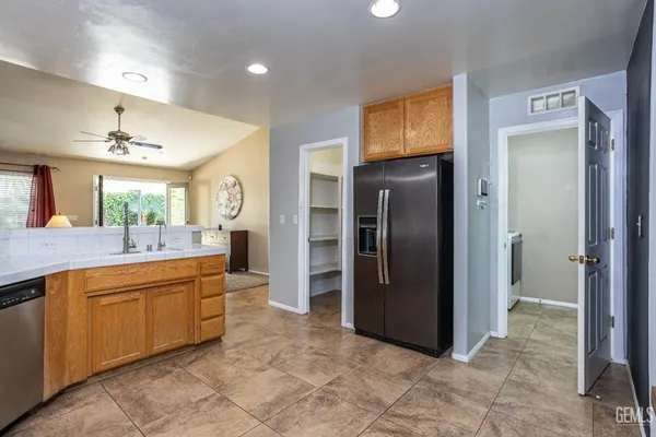$384,900 | Undisclosed Address, Bakersfield, CA 93312