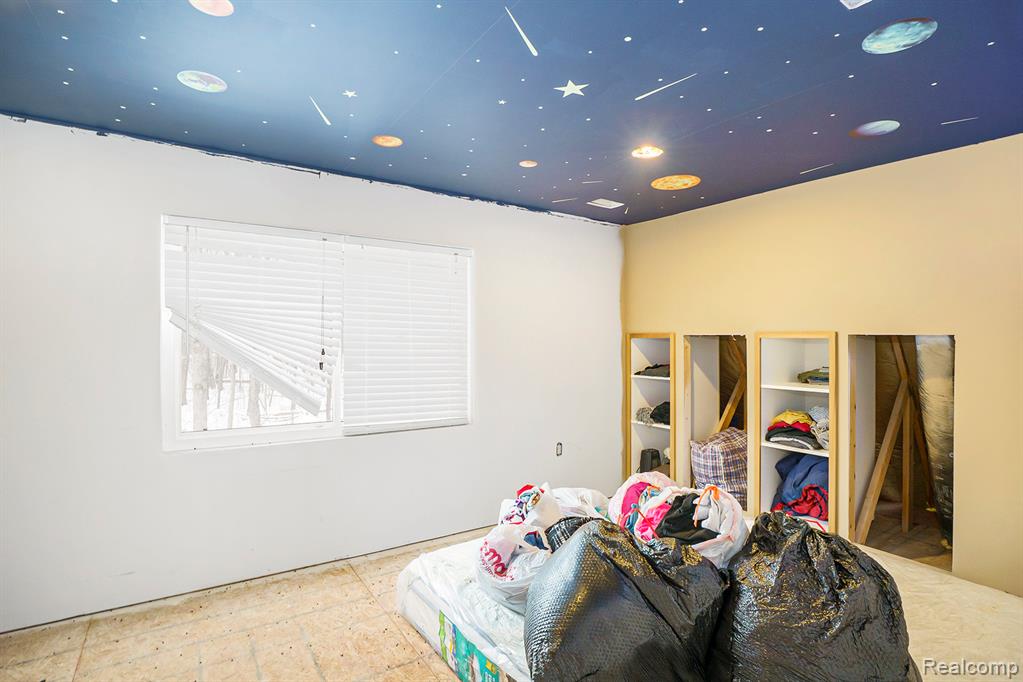 4661 Sheridan Road Vassar, MI 48768 - Photo 4 of 20
