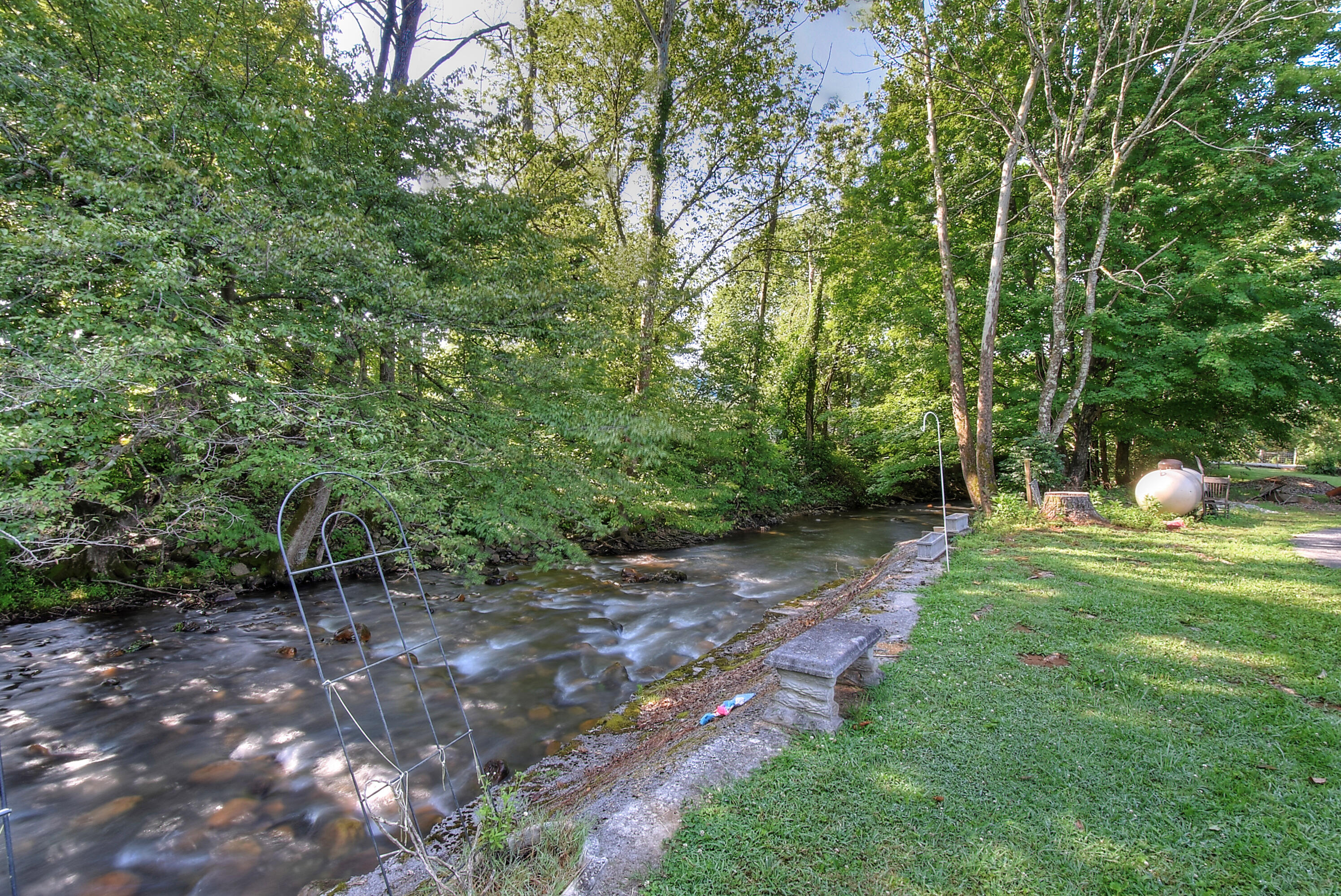 348 Price Road Elizabethton, TN 37643 - Photo 36 of 41 348 Price Road Elizabethton TN 37643 (36