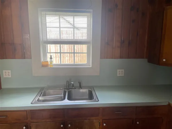$1,000 | 1306 Continental Boulevard, Unit 1, Westlake, LA 70669