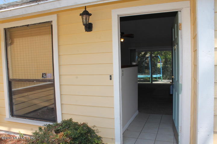 757 Aries Road West Jacksonville, FL 32216 - Photo 3 of 19 IMG_4569