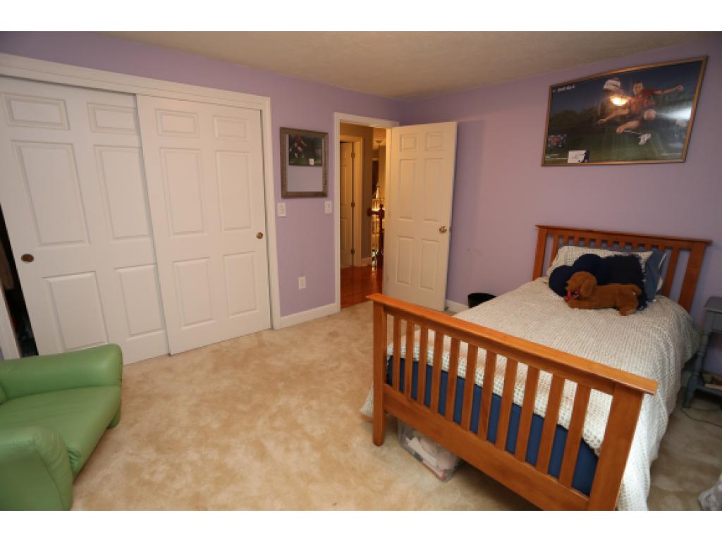 42 Green Road Amherst, NH 03031 - Photo 22 of 36