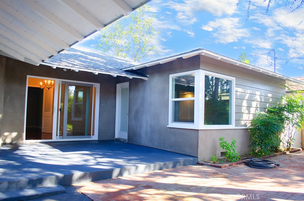 3672 Grayburn Road Pasadena, CA 91107 - Photo 21 of 31 Main house rear