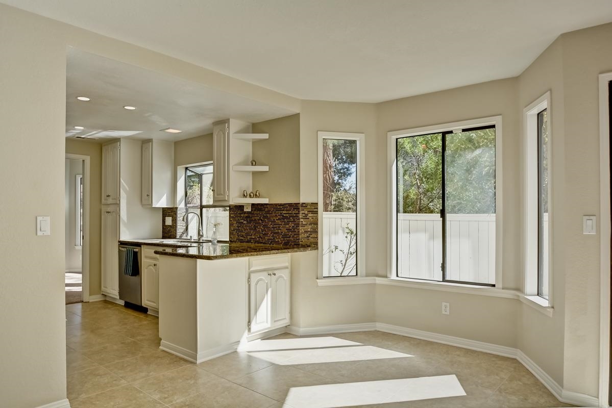 1777 Hawk View Drive Encinitas, CA 92024 - Photo 8 of 25