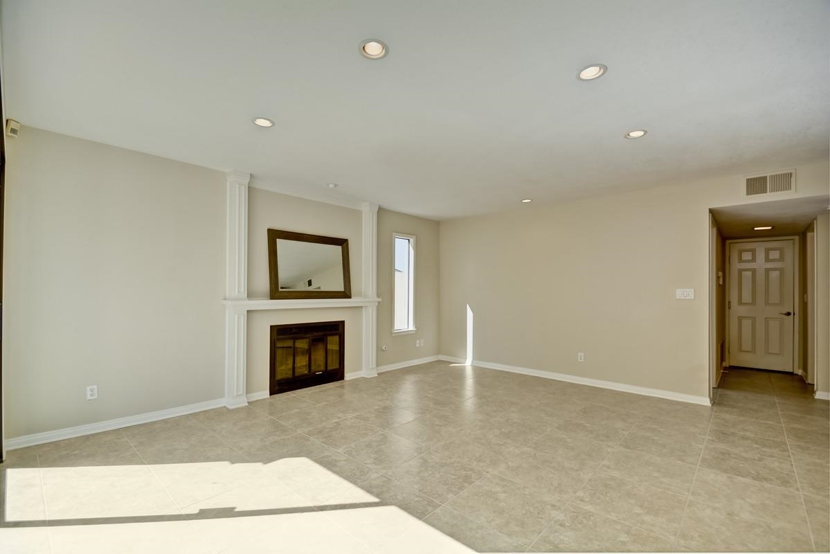1777 Hawk View Drive Encinitas, CA 92024 - Photo 10 of 25