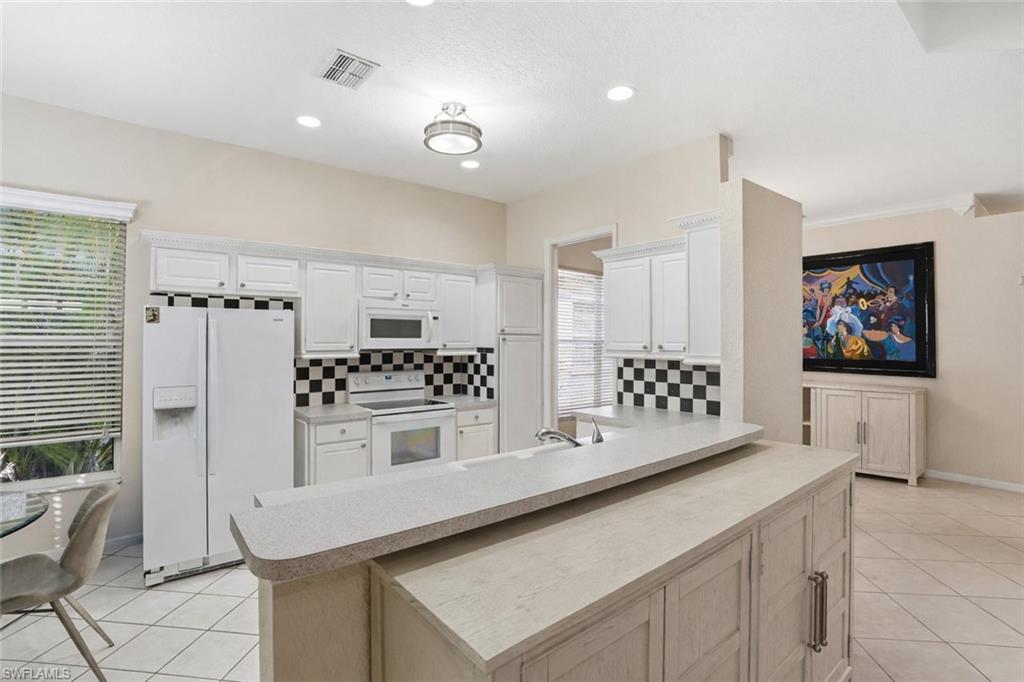 357 Harvard Lane Naples, FL 34104 - Photo 3 of 44