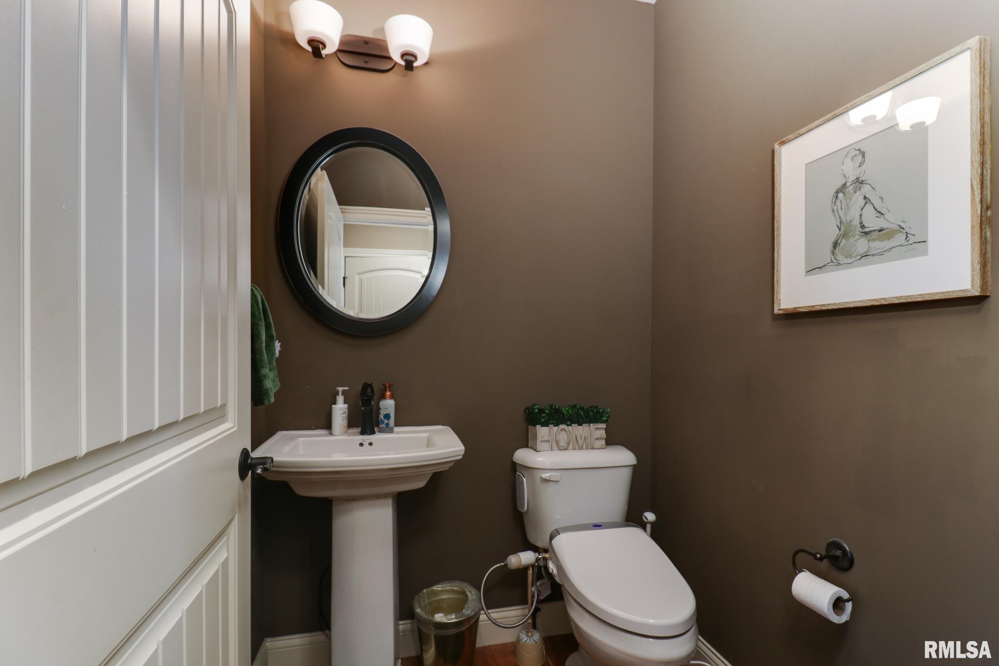 1808 Pfitzer Road Normal, IL 61761 - Photo 14 of 42