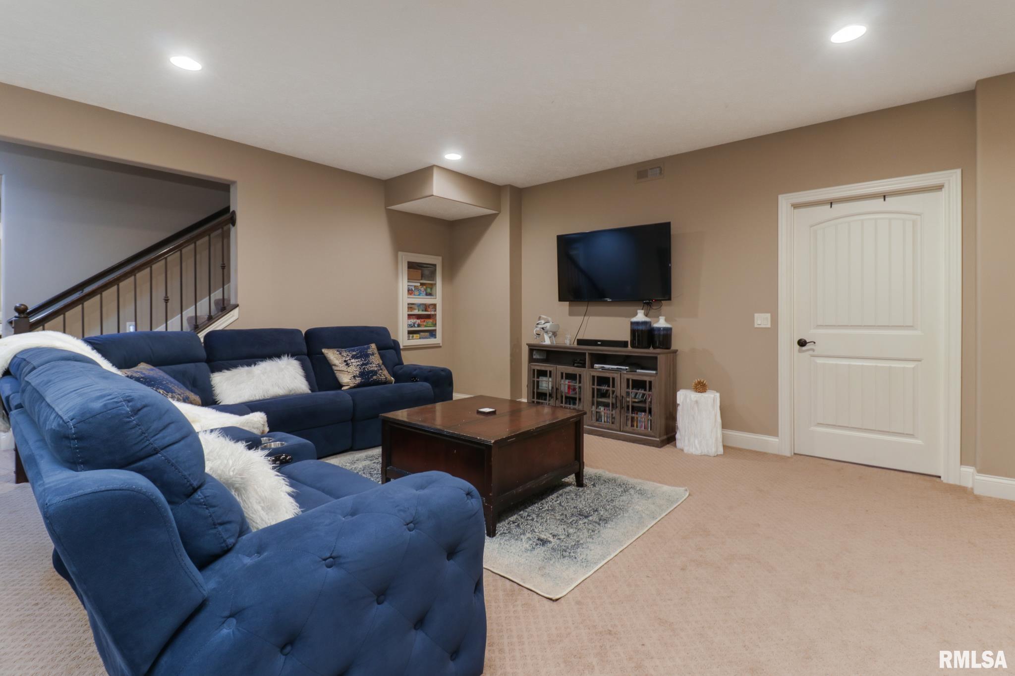 1808 Pfitzer Road Normal, IL 61761 - Photo 31 of 42