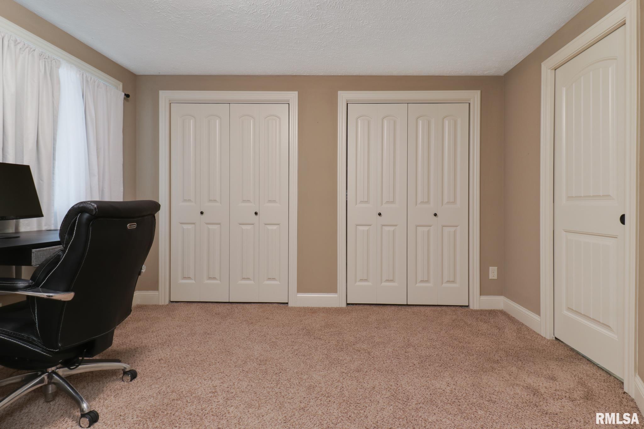 1808 Pfitzer Road Normal, IL 61761 - Photo 36 of 42