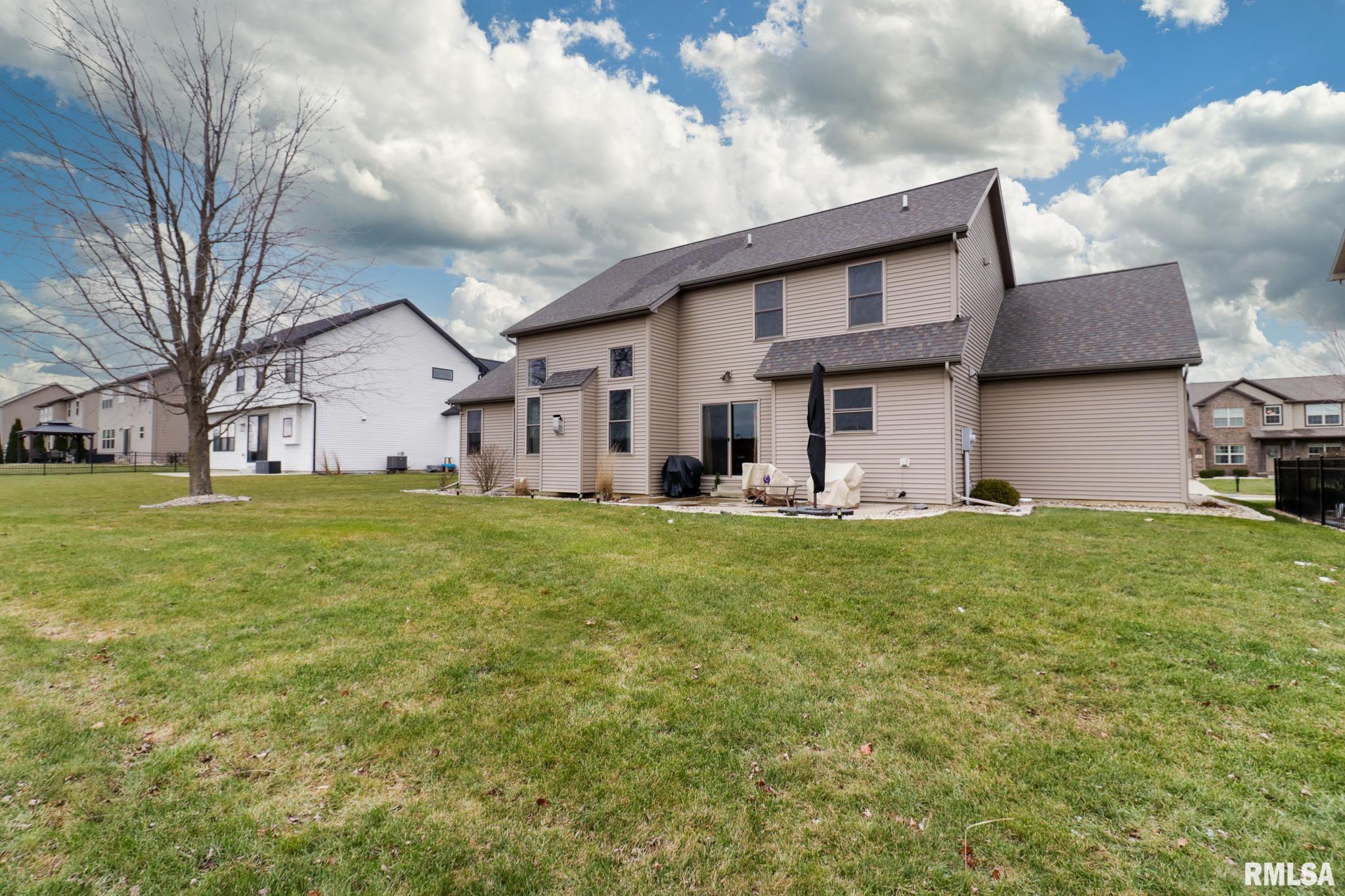 1808 Pfitzer Road Normal, IL 61761 - Photo 39 of 42