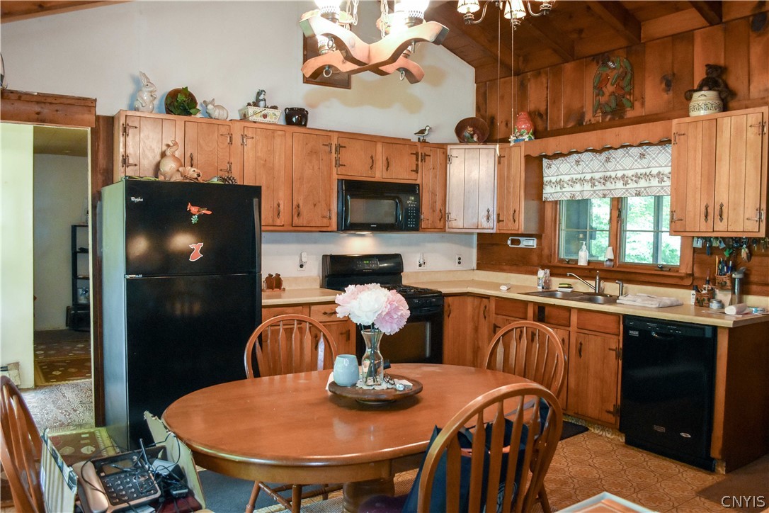 186 Tuttle Road Webb, NY 13420 - Photo 18 of 31