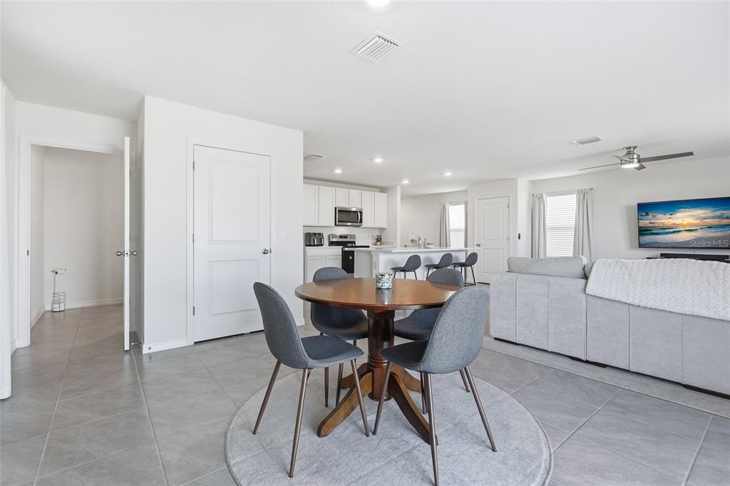 24706 Northwest 11th Place Newberry, FL 32669 - Photo 11 of 37