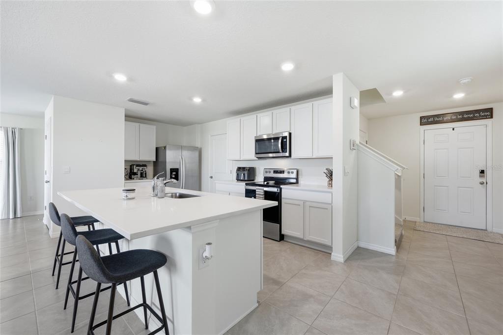 24706 Northwest 11th Place Newberry, FL 32669 - Photo 8 of 37