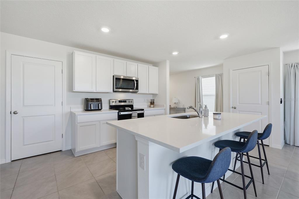 24706 Northwest 11th Place Newberry, FL 32669 - Photo 10 of 37