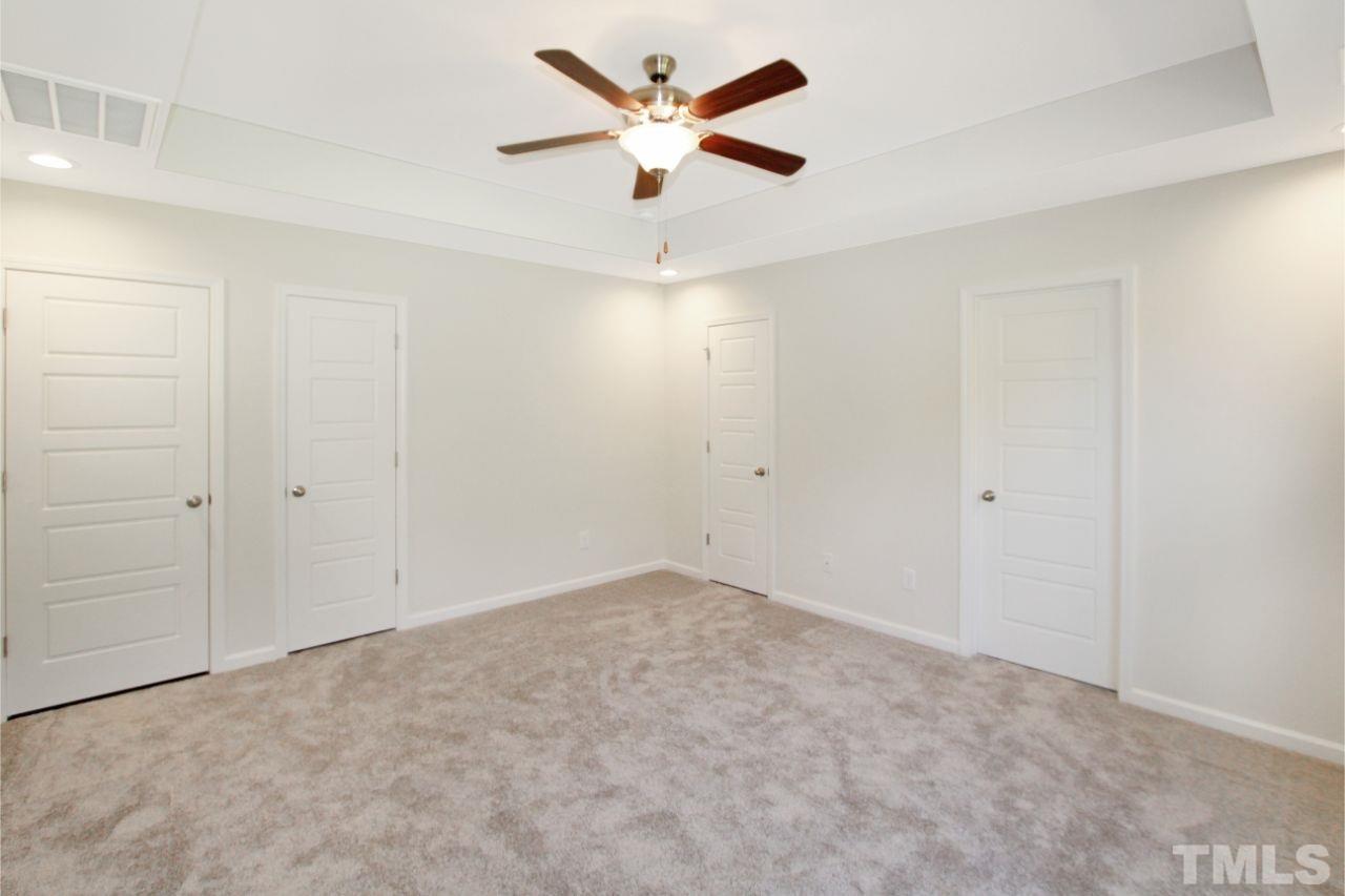 153 Haystack Lane Clayton, NC 27520 - Photo 5 of 30 Gallery Image 5