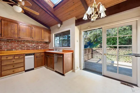 a view of a walk in closet