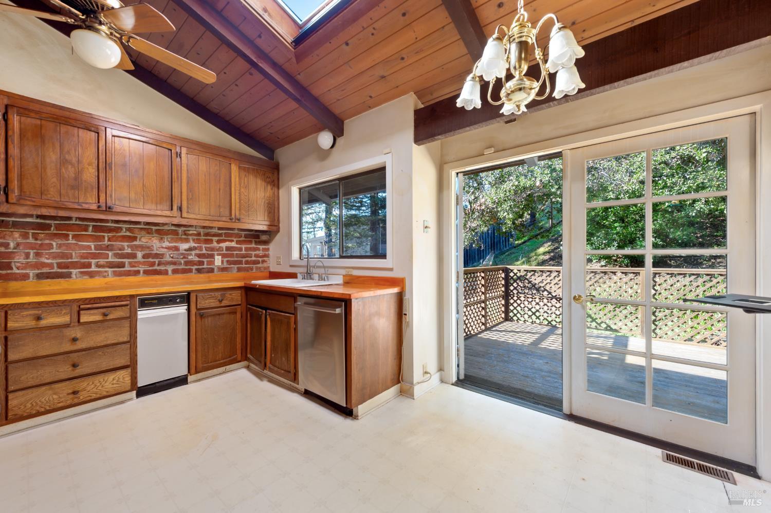 69 Dunfries Terrace San Rafael, CA 94901 - Photo 26 of 43