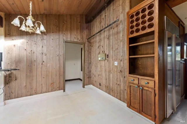 $1,588,000 | 69 Dunfries Terrace, San Rafael, CA 94901