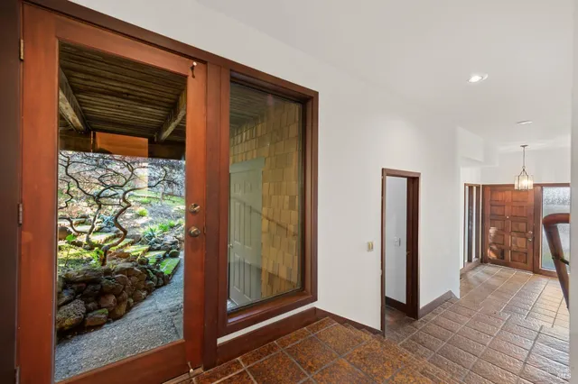 $1,588,000 | 69 Dunfries Terrace, San Rafael, CA 94901