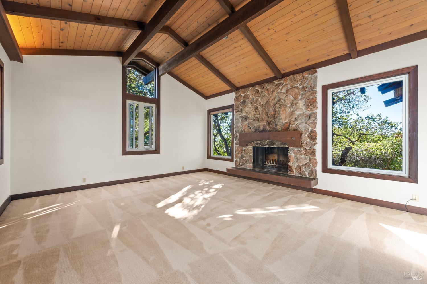 69 Dunfries Terrace San Rafael, CA 94901 - Photo 3 of 43