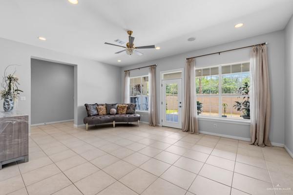 301 Bales Road, Unit 4 McAllen, TX 78503 - Photo 6 of 35 Gallery Image 6