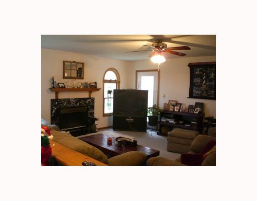 763 Rockdale Road Butler, PA 16002 - Photo 4 of 12 Den/Family/Great Room.